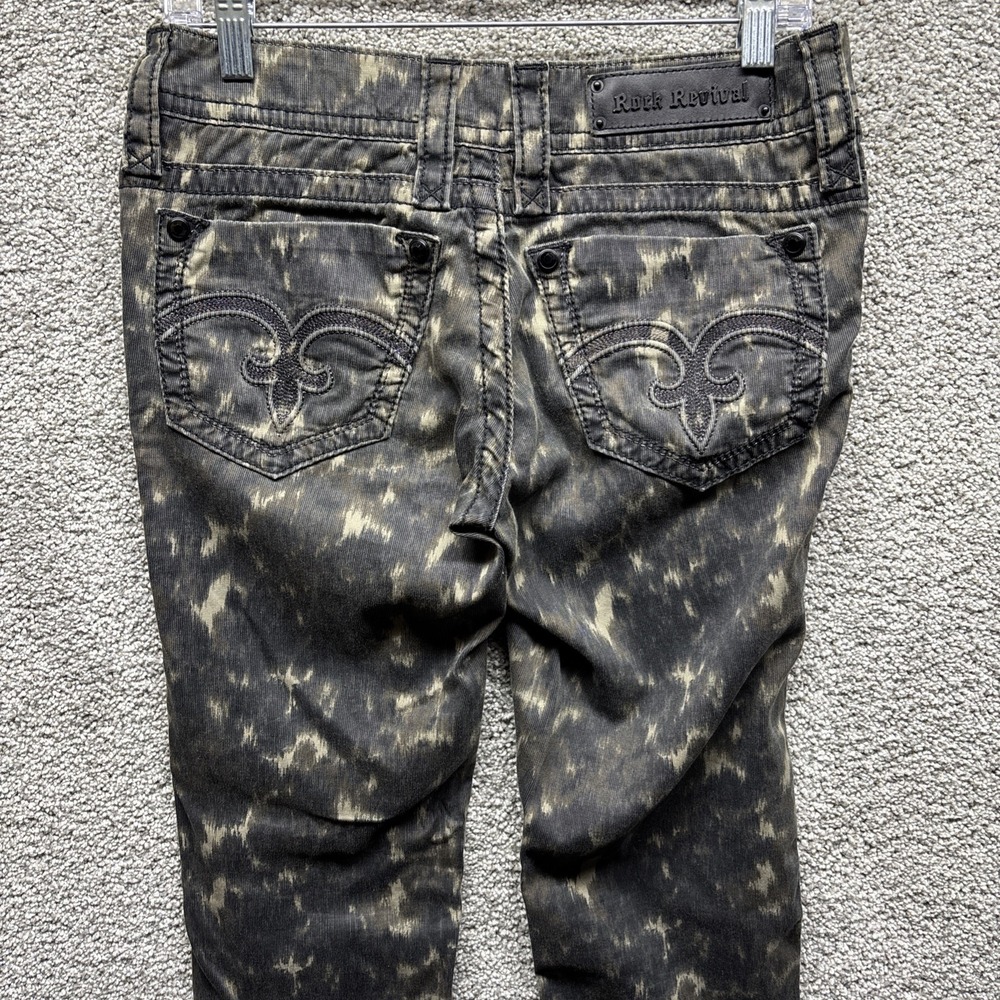 Rock Revival Jeans Women's Size 28 (30x30) Camouflage Straight Denim Embroidered